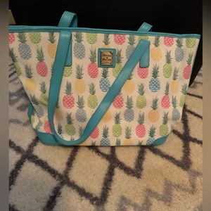 Dooney & bourke pineapple purse
